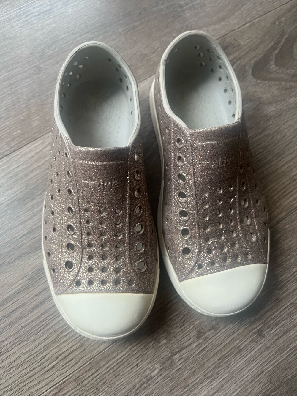 Native Jefferson Slip-On Kids Shoes glitter